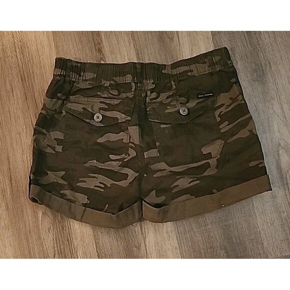 Social Standard Womens Shorts Camouflage Medium Bermuda - Picture 2 of 8
